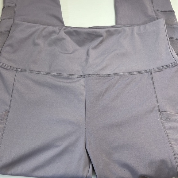 Washed but never worn purple capri leggins with mesh sides - Picture 2 of 3
